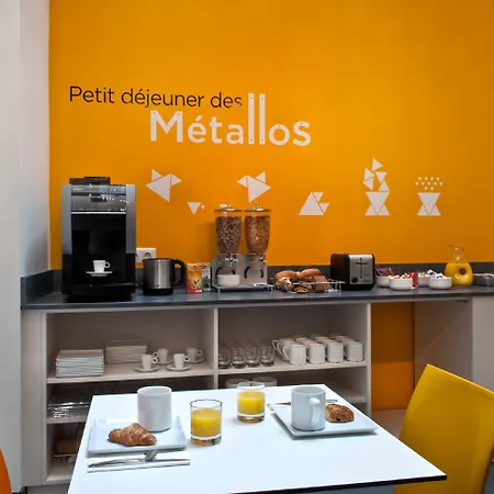 Hotel Des Metallos-3